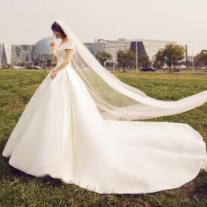 2024 new wedding dress, simple summer satin French tail, dreamy forest style, super fairy temperament.