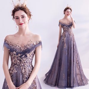 Romantic wedding room, dreamy and beautiful purple wedding dress, wildly show your charm!